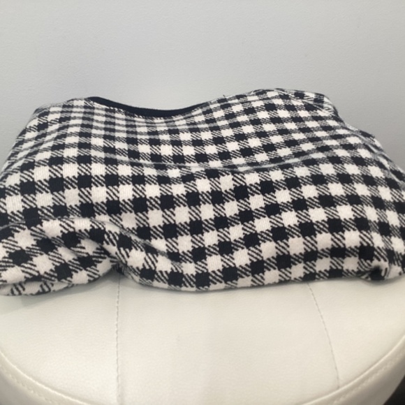 𝐁𝐥𝐚𝐜𝐤 𝐚𝐧𝐝 𝐰𝐡𝐢𝐭𝐞 𝐜𝐡𝐞𝐜𝐤𝐞𝐫𝐞𝐝 𝐣-𝐜𝐫𝐞𝐰 𝐬𝐰𝐞𝐚𝐭𝐞𝐫 - Picture 4 of 7